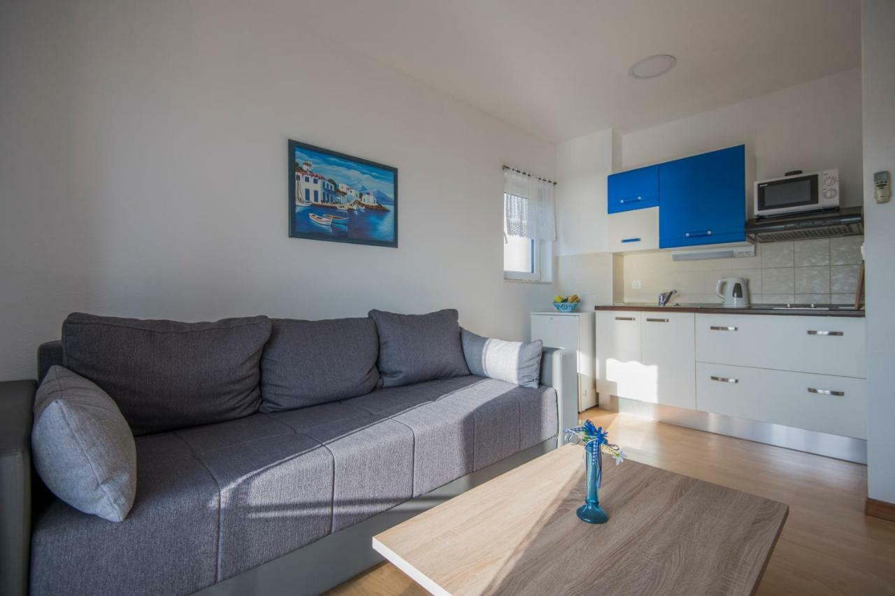 Katarina Apartmani Podstrana Exterior photo