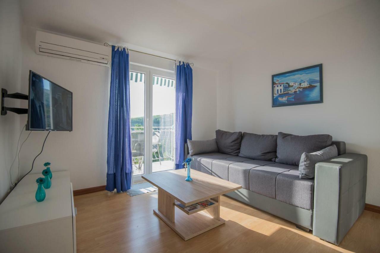 Katarina Apartmani Podstrana Exterior photo