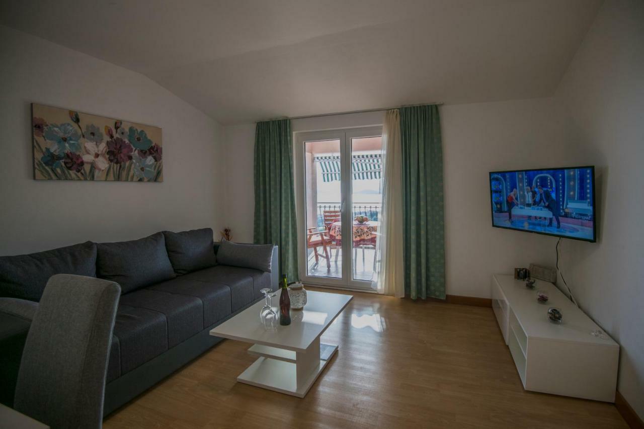 Katarina Apartmani Podstrana Exterior photo